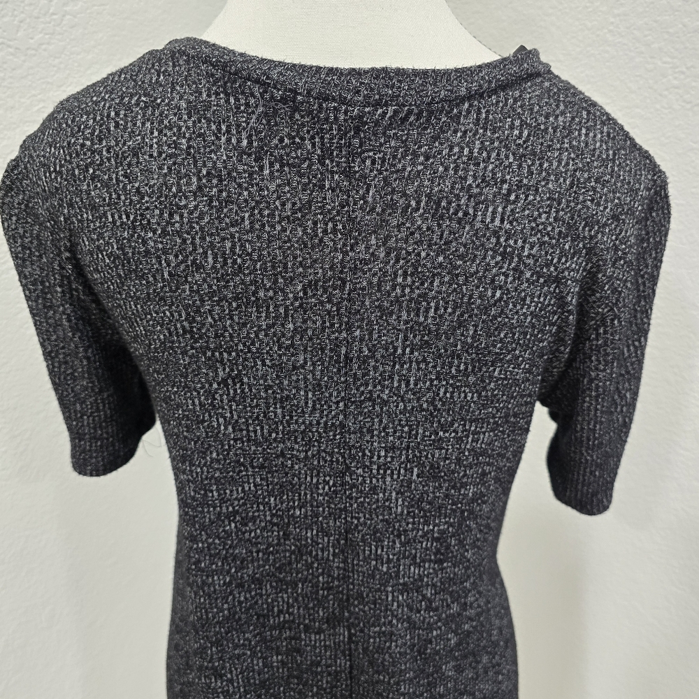 Forever 21 Dark Gray Shor Sleeve Loose Fit Top Size Small - Picture 7 of 8